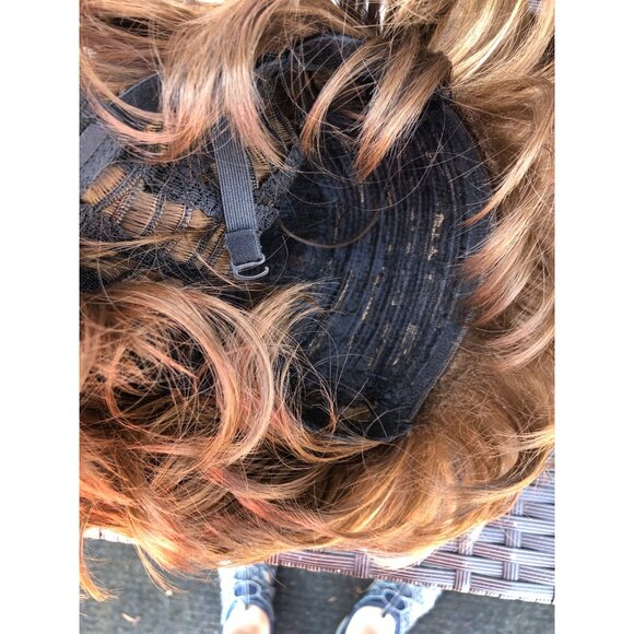 Wig Brown Carmel Blonde Highlights Layered Short Synthetic Wig For Women - Picture 12 of 13